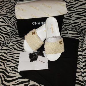 Chanel pearl slides